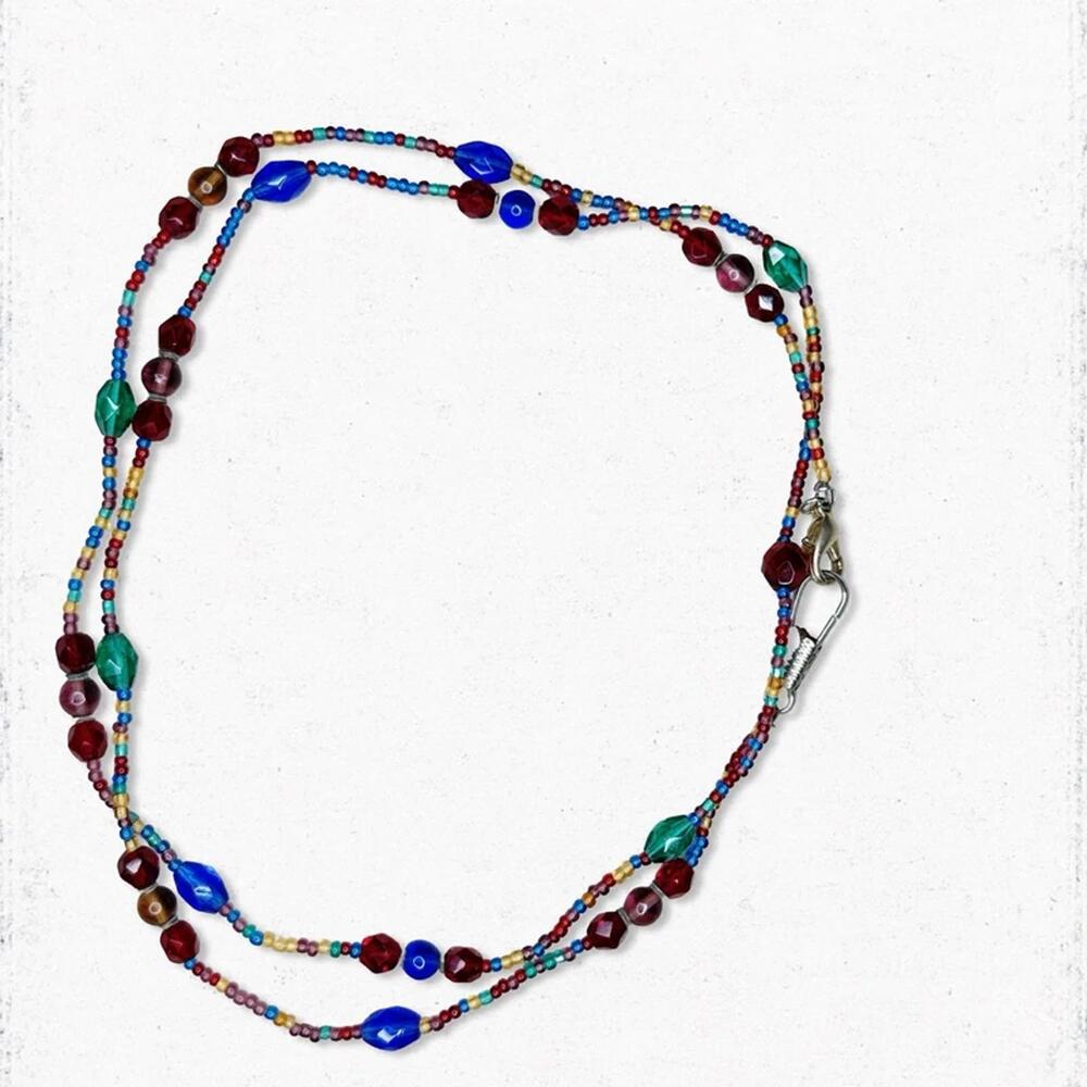 790gc. Rainbow glass beaded necklace